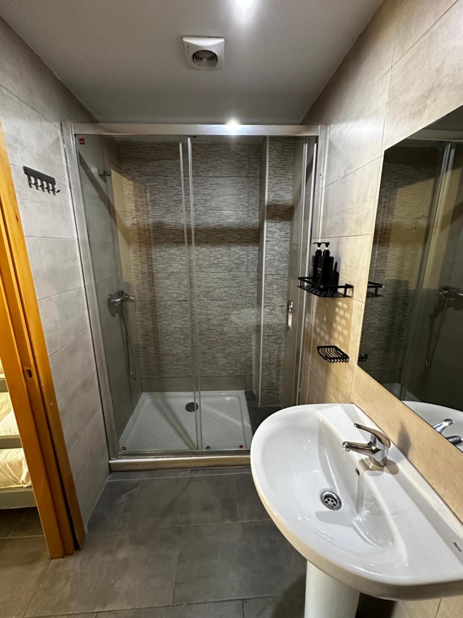 New Art Hostel - Albergue Juvenil Πάλμα ντε Μαγιόρκα Εξωτερικό φωτογραφία